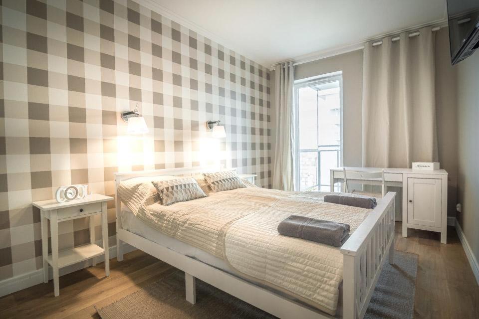 Cztery Oceany 808 Apartment กดัญสก์ ภายนอก รูปภาพ
