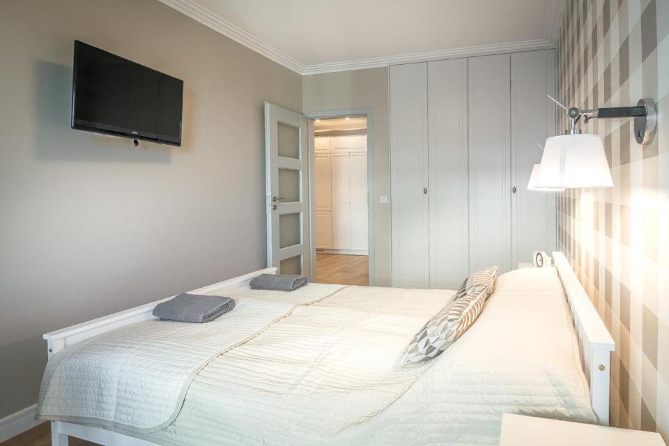Cztery Oceany 808 Apartment กดัญสก์ ภายนอก รูปภาพ
