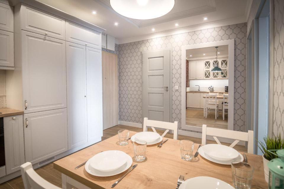 Cztery Oceany 808 Apartment กดัญสก์ ภายนอก รูปภาพ